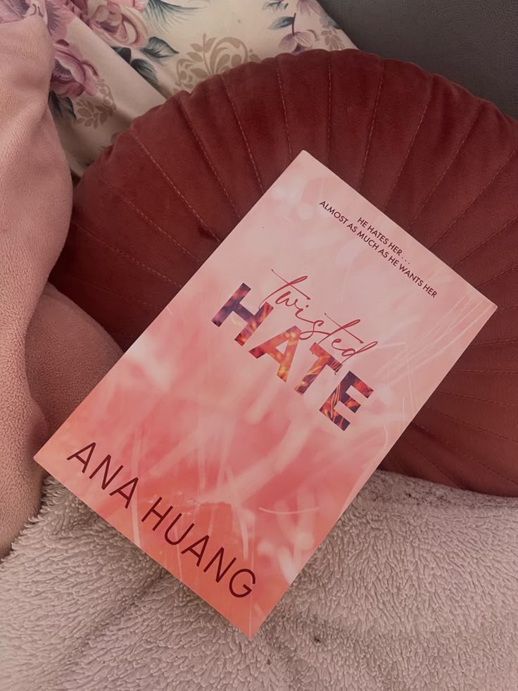 Twisted Hate β Ana Huang
